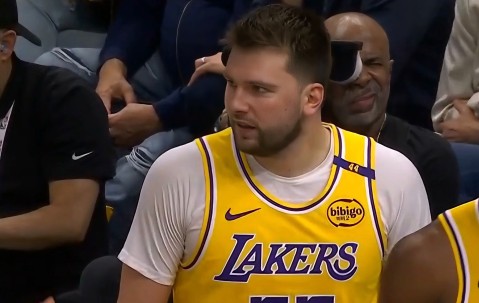 爱游戏体育官方 -关于东契奇连续二十场比赛得分超过比赛规则变更，FPX不断突破！的信息