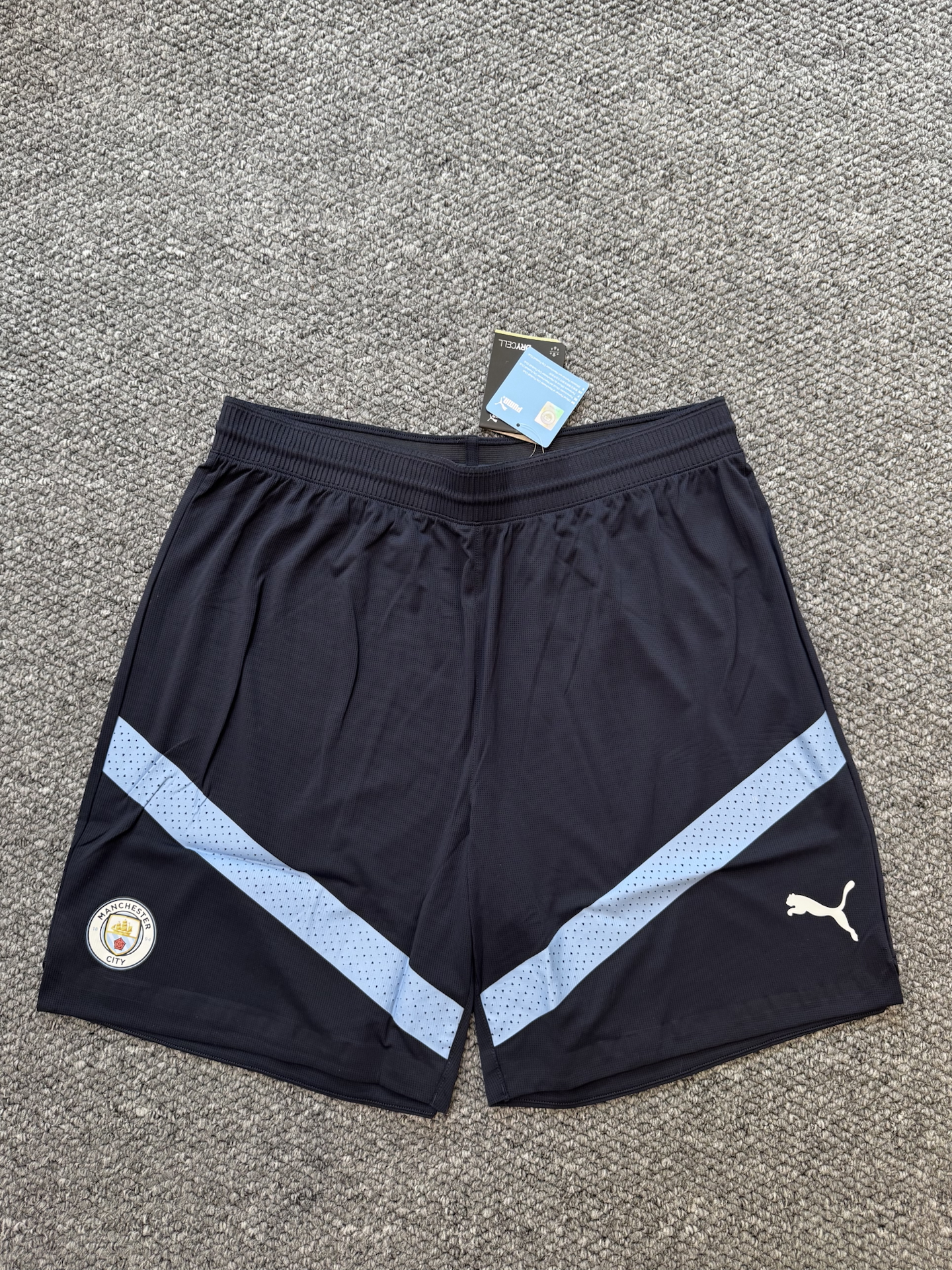 转折点曼联状态回暖;法联杯训练课后攻防权衡;更衣室稳定;赛季目标并未改变的简单介绍 转折点曼联状态回暖;法联杯训练课后攻防权衡;更衣室稳定;赛季目标并未改变的简单介绍