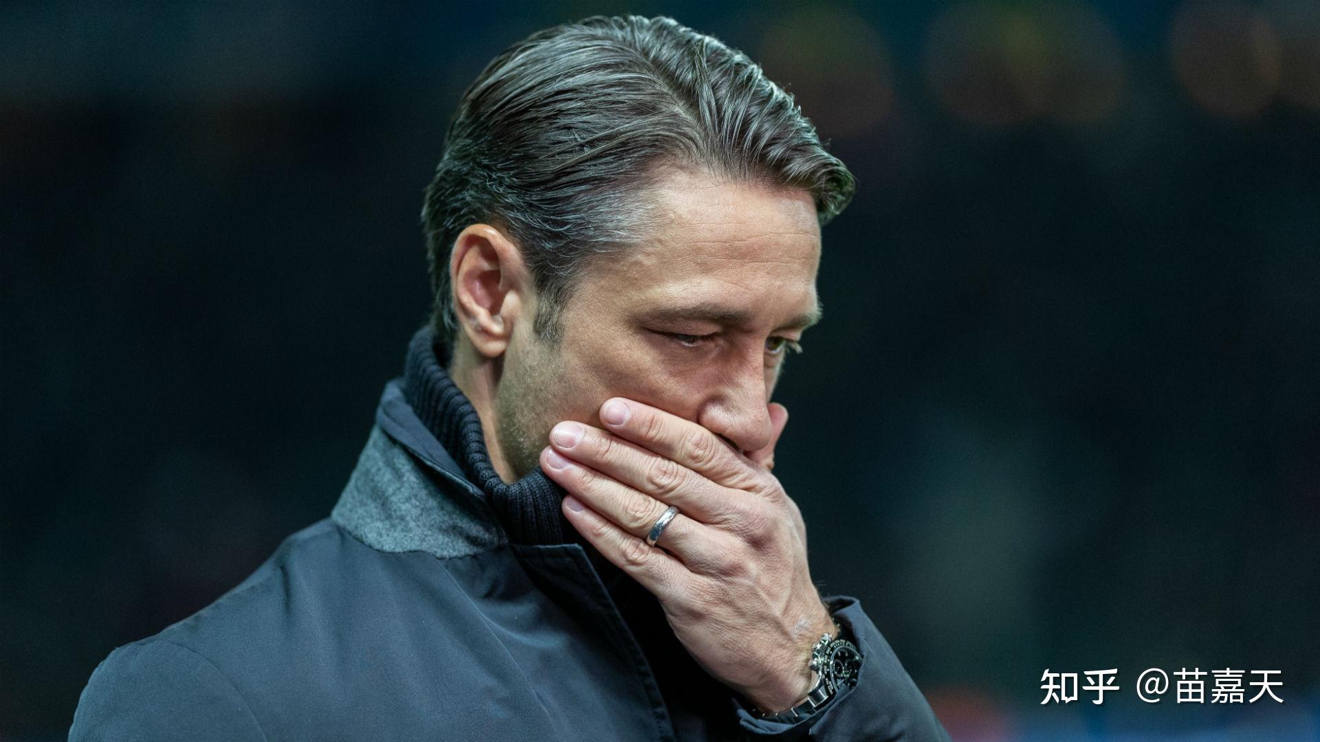 新疆广汇训练开放日;关键时刻更衣室发声引欢呼;德甲在即;赛季目标并未改变的简单介绍 新疆广汇训练开放日;关键时刻更衣室发声引欢呼;德甲在即;赛季目标并未改变的简单介绍