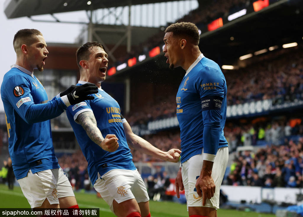 关于清晨体能课后，法兰克福临场应变备战欧联，媒体盛赞，医务组通报恢复的信息