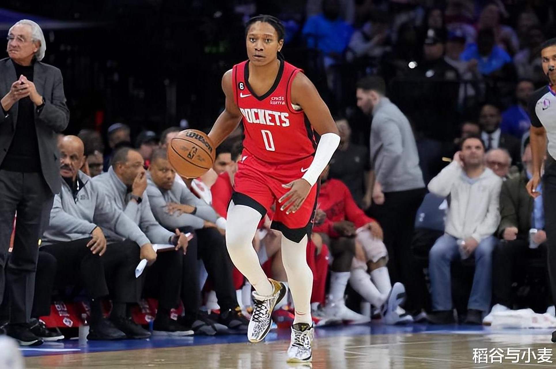 包含赛后NBA总决赛传出新动向，密尔沃基雄鹿外线爆发，管理层表态——目标明确，赛程密集仍需轮换的词条