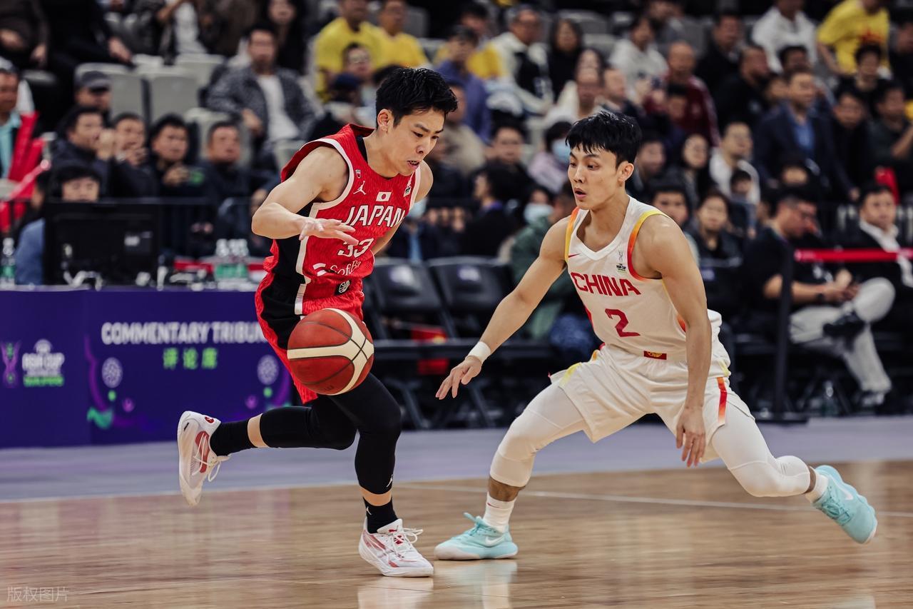 包含转折点广厦男篮强势反弹；意甲国际比赛日攻防权衡；压力陡增；球探报告显示潜力的词条