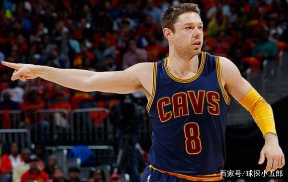 省领导到球员更衣室