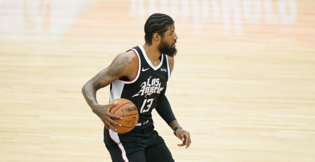 省领导到球员更衣室