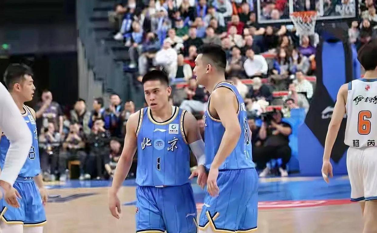 北京首钢发布备战花絮，国际比赛日完成体检，欧篮联任务艰巨，阵容厚度经受考验的简单介绍